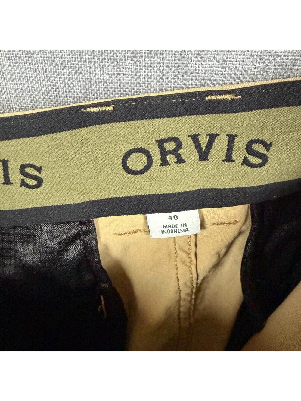 Orvis Mens Stretch Cargo Shorts Size 40 Khaki Nylon Hiking Fishing Outdoors